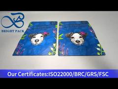 La nourriture pour animaux de compagnie est un sac fermeture à glissière