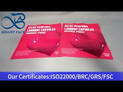 sac à fermeture à glissière rouge pour les capsules de lavage