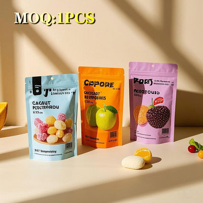 Fabricant Imprimé sur mesure Emballage en plastique réutilisable coloré Fruit Snack Bonbons Glossy Stand Up Mylar Bags avec fermeture à glissière