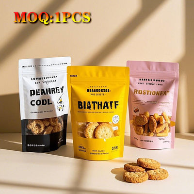 Matériau pe laminé sac debout à l'odorat avec gravure en relief et fermeture à glissière auto-collante pour emballage alimentaire